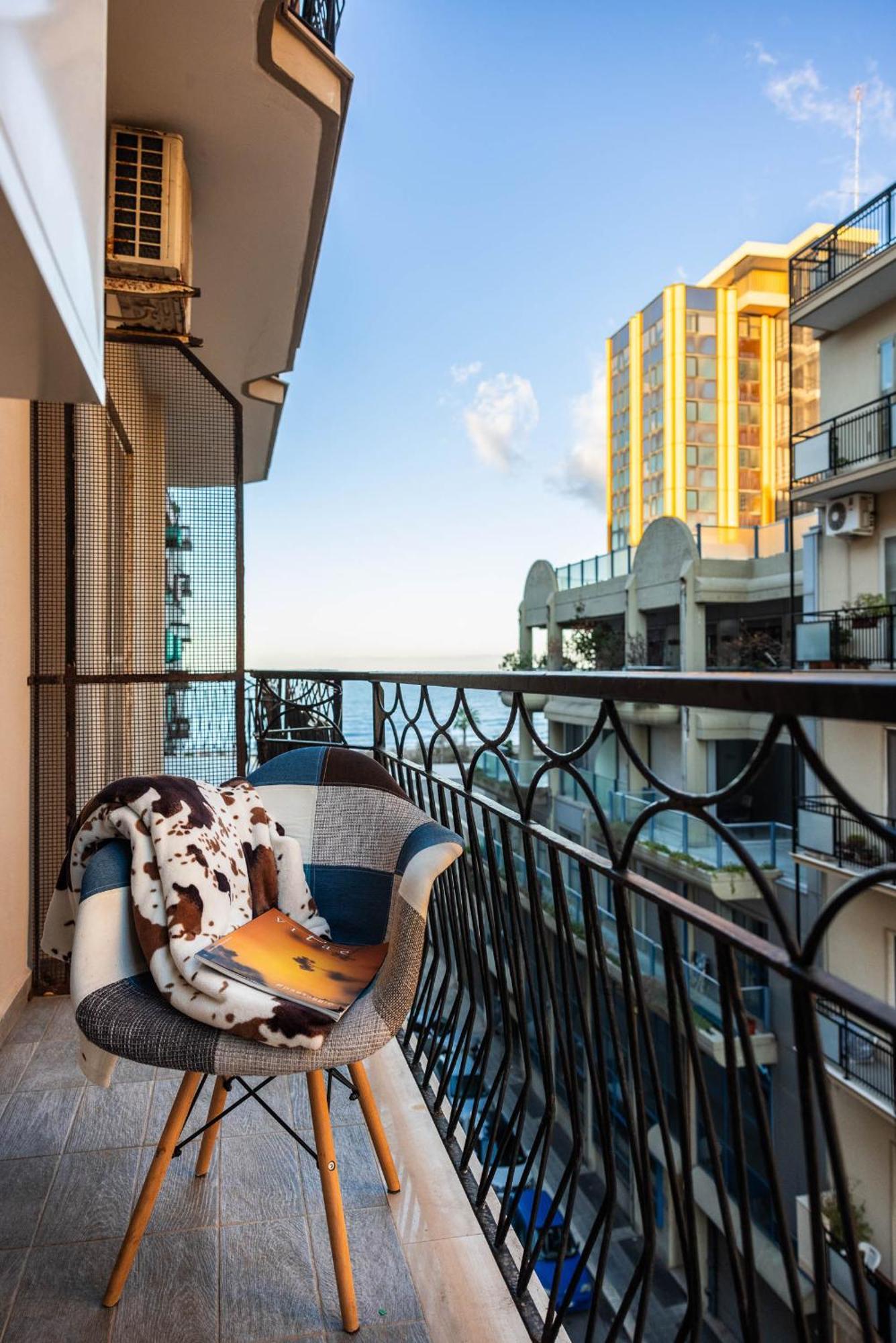 Appartement Casa Dei Visionari - Mare à Bari Extérieur photo